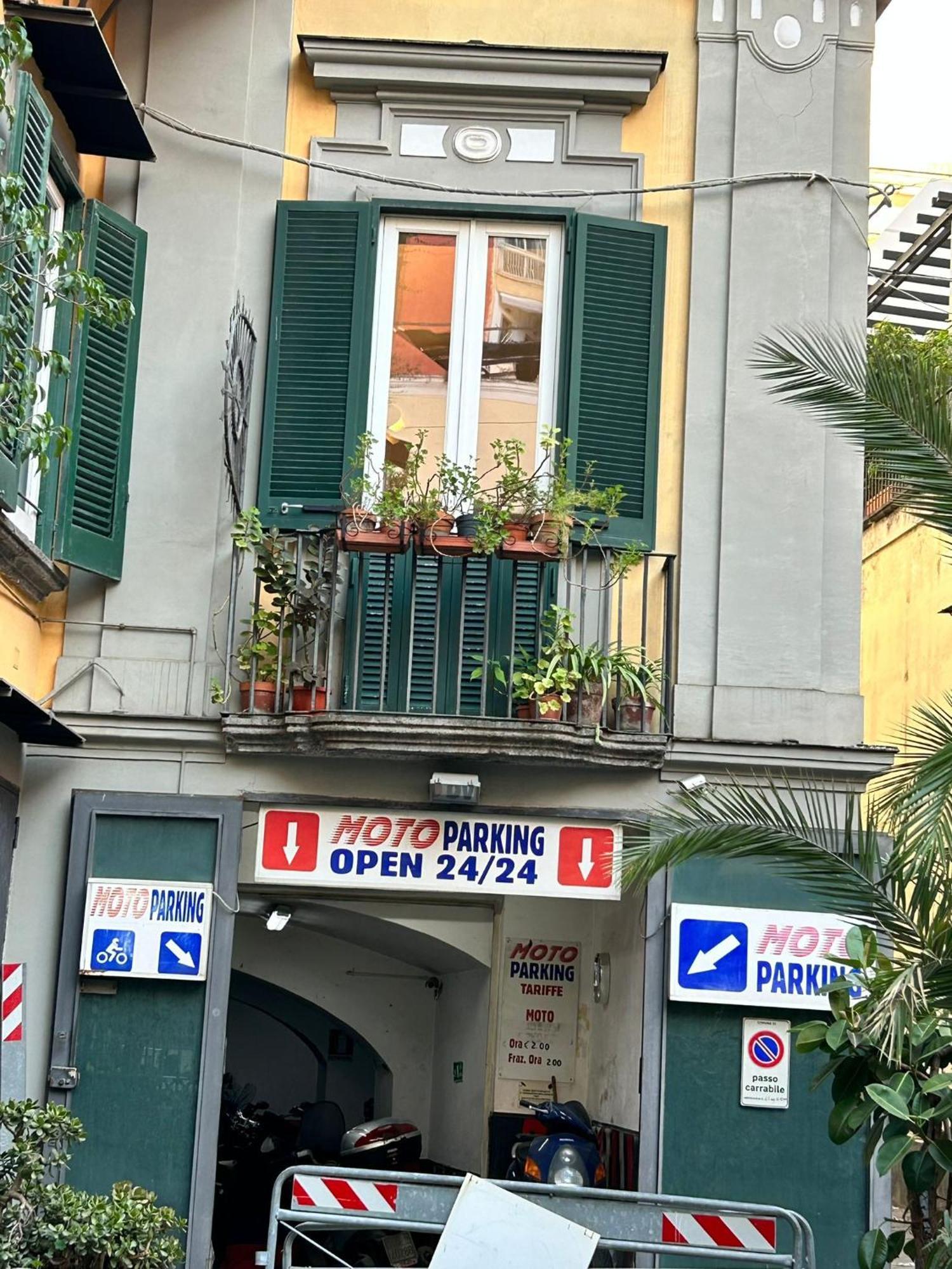 Martiri Boutique Apartment ナポリ エクステリア 写真